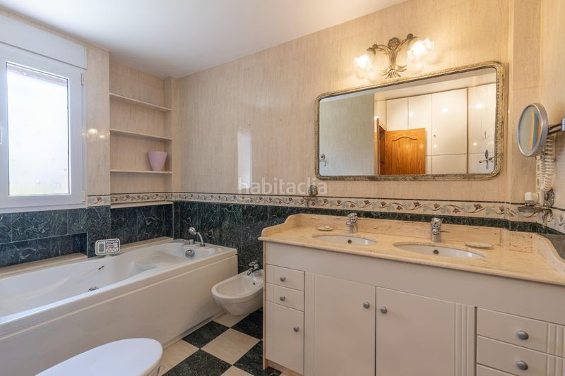 Foto 8c502cad-c0c3-441a-86e9-8d03611ea16c. Casa amb aparcament piscina a San Francisco - El Chorrillo Gabias (Las)