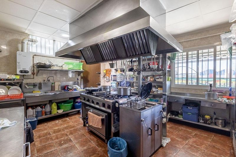 Foto 6e82f839-b6c9-4078-9afa-51fc5f043f16. Local comercial a Atarfe