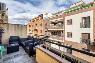 Flat  Calle alcaparra. Bonito piso con balcón en atarfe