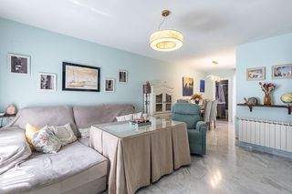Semi detached house  Calle clara campoamor. Adosada en atarfe