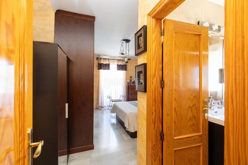 Foto a85083f8-3347-433c-b76b-ee1830a29c6f. Casa amb calefacció aparcament piscina a Cúllar Vega