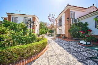 Xalet  Calle de la borgoña. Chalet independiente en villa de otura