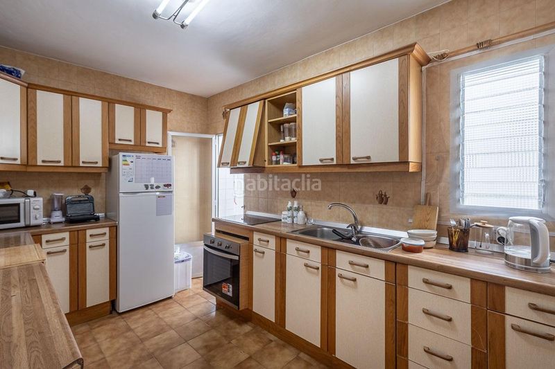 Foto f32d6e4e-bb5f-4360-86d9-241f01f8b4c4. Pis a Angustias - Chana - Encina Granada