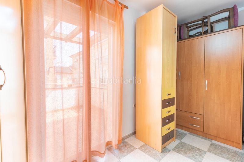 Foto 6f683ab9-b56a-4d4c-97dd-0536a97fab7e. Casa adossada a calle tval blas de otero 4 a Fuente Vaqueros