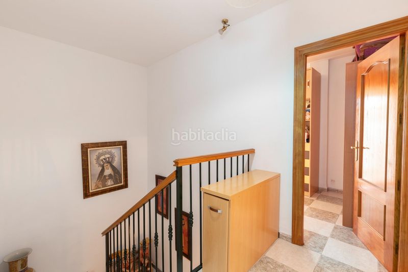Foto bfac734d-3b84-4057-b233-c348d8020e46. Casa adossada a calle tval blas de otero 4 a Fuente Vaqueros
