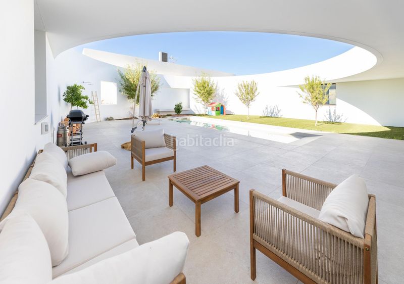 Foto 51702d7e-f730-4fef-8b45-38318b70ed16. Casa amb calefacció aparcament piscina a Albolote