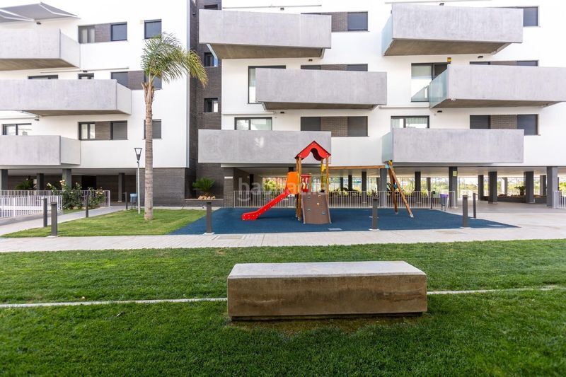 Foto c57f6268-4489-4abc-bae5-f103334fad22. Penthouse in avenida avenida andalucía 27 in Salobreña costa Salobreña