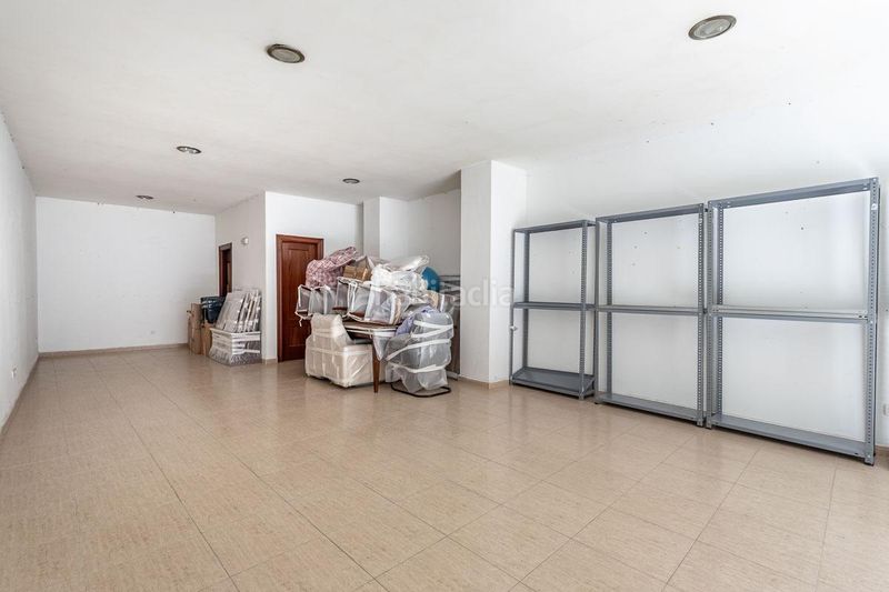 Foto 325697f0-3286-47a2-9353-9415d8080c3b. Local comercial a calle real 7 a Santa Fe