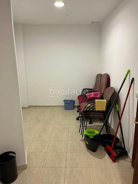 Foto cc657f30-d4e2-4c37-bf76-4cca1a08017b. Alquiler oficina amplio local en el centro. en Casco Antiguo Algeciras