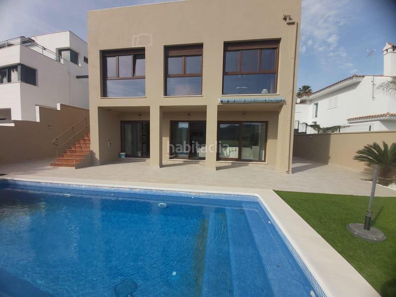 Foto 28a6e435-7b93-4f30-a59d-311ebe947b1f. Maison avec parking piscine dans San García Algeciras