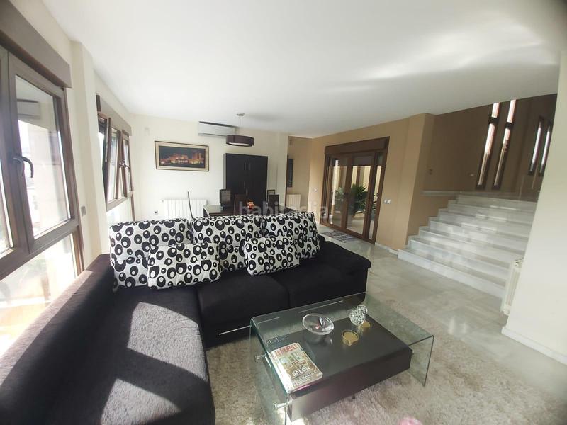 Foto 68d4a396-2c46-4602-b467-1c5fe14242d5. Maison avec parking piscine dans San García Algeciras