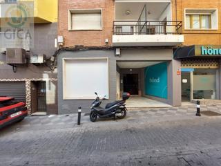 Local commercial  Calle cl ventura moron 15 bl:1 es:1 pl:00 pt:iz 11201 al. Se vende local comercial en pleno centro de algeciras  junto a p