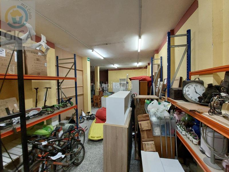 Foto 0be3aeec-4e39-4260-85cb-c5851c946485. Local comercial se vende local comercial en pleno centro junto a plaza alta en Algeciras