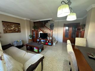 Casa a San Pedro-Gabriel Miró-María Guerrero. Dúplex en venta en zona san pedro, algeciras  ideal para familia