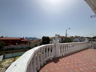Chalet à El Rinconcillo. En venta chalet con gran potencial en el rinconcillo  urbanizaci