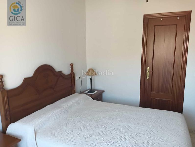 Foto f3c325de-d10c-4f9a-818b-abd420fa2ba2. Casa bifamiliare con parcheggio in La Granja - La Colina - Los Pastores Algeciras