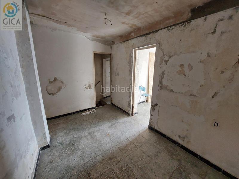 Foto 7cd35960-3869-40a1-9ca6-081c674228fc. Casa adosada casa en la bajadilla en Bajadilla - Fuente Nueva Algeciras