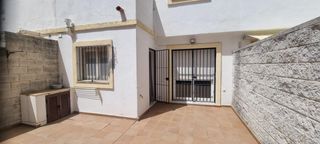 Casa adossada a San Bernabé. Casa en urbanizacion las pedrizas de san bernabe  junto colegio