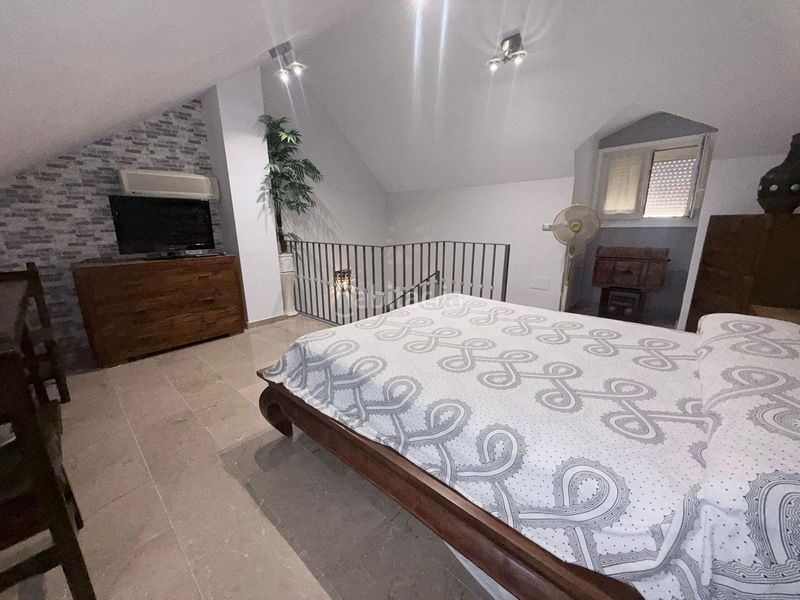 Foto f896b142-4bc5-49e0-bd7f-02af7a8c68e5. Casa aparellada amb calefacció aparcament piscina a La Alcaidesa