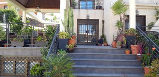 Chalet en San García. Magnifico chalet en jardines del golf, san garcia