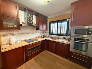 Casa adosada en La Granja - La Colina - Los Pastores. Vivienda pareada con piscina privadael cobre