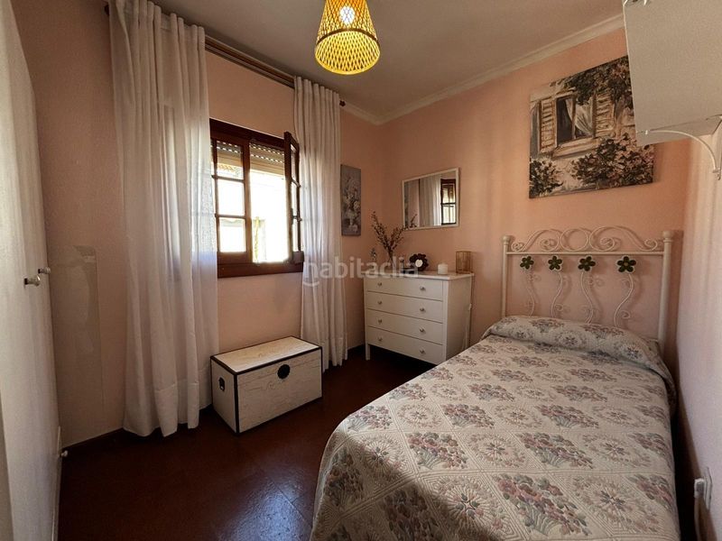 Foto 3232ebf4-8269-4791-b243-f7e7ccb68dca. Casa adossada amb aparcament piscina a Santa Bárbara-Ciudad Deportiva Línea de la Concepción (La)