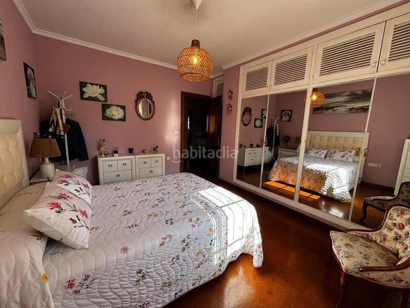 Foto 5da3231c-3e5e-4dab-8321-6897951240ee. Casa adossada amb aparcament piscina a Santa Bárbara-Ciudad Deportiva Línea de la Concepción (La)