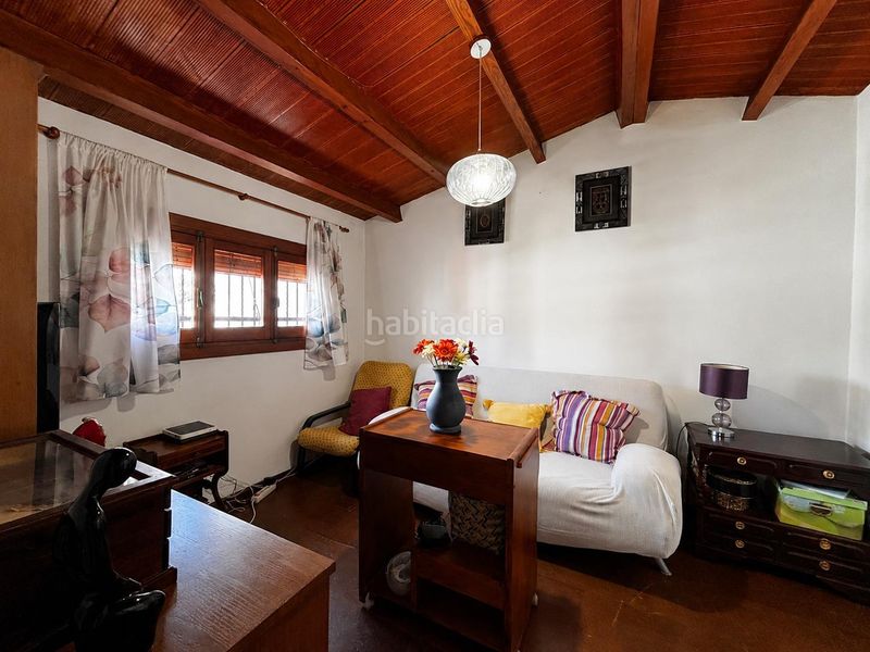 Foto 876e6ead-148f-4097-a83c-20d382de7650. Casa adossada amb aparcament piscina a Santa Bárbara-Ciudad Deportiva Línea de la Concepción (La)