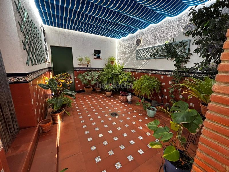 Foto dcc75f50-e5c9-458d-b283-c7f2963366a6. Casa adossada amb aparcament piscina a Santa Bárbara-Ciudad Deportiva Línea de la Concepción (La)