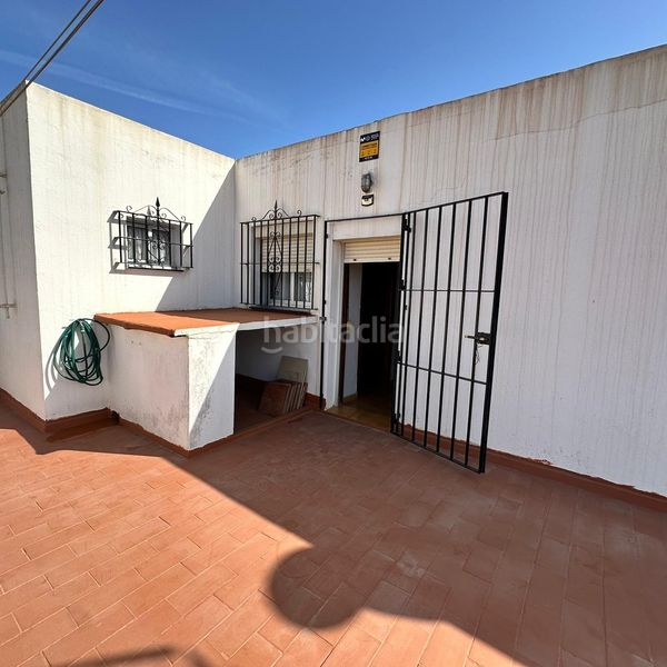 Foto 7a356a32-493c-48a7-beb4-ea168944ec3f. Casa amb aparcament a La Granja - La Colina - Los Pastores Algeciras