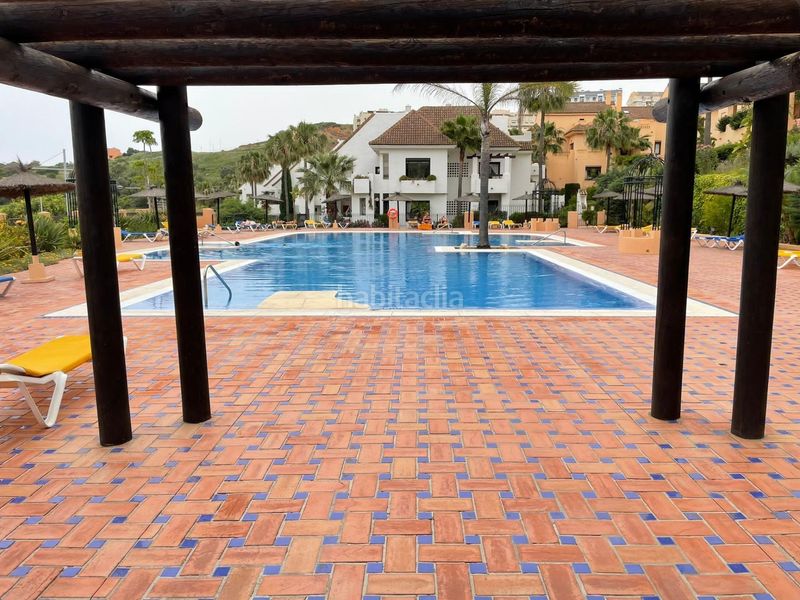 Foto f07292a8-2372-4a64-9285-d83410d41df0. Pis amb aparcament piscina a La Duquesa Manilva