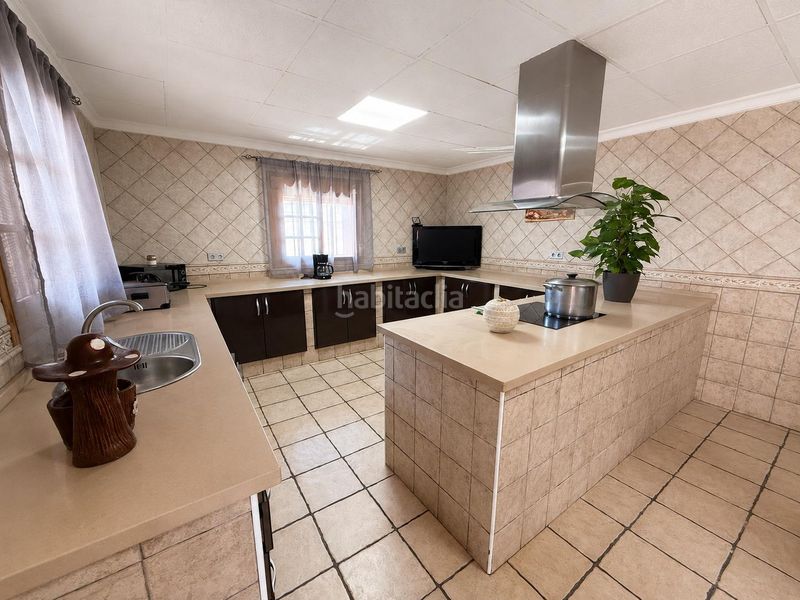 Foto 05dced29-cf56-45a1-ba2d-1d5b31511ffb. Chalet espectacular chalet independiente con piscina y barbacoa en el zabal en Línea de la Concepción (La)