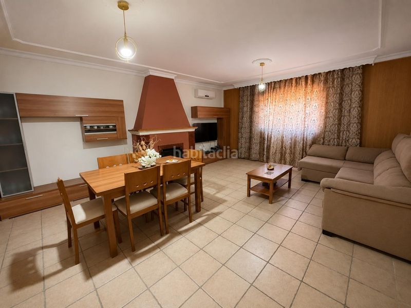 Foto 6e97ef73-61cf-45ce-a8b1-c4eb8a16ef43. Chalet espectacular chalet independiente con piscina y barbacoa en el zabal en Línea de la Concepción (La)