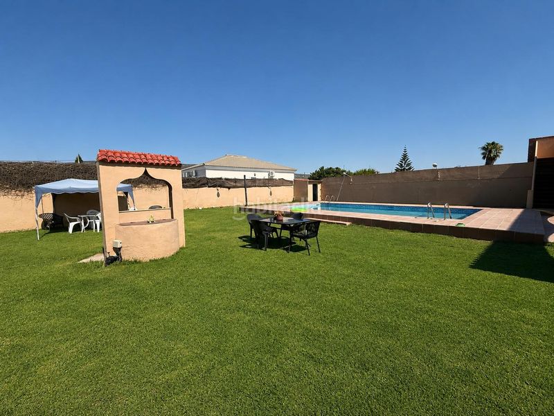 Foto f751e81e-3765-4fc3-8fb6-8fe97a8c19a2. Chalet espectacular chalet independiente con piscina y barbacoa en el zabal en Línea de la Concepción (La)