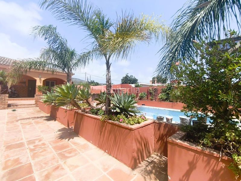 Foto 143532fc-ead4-4236-965b-2ae88d214da4. Chalet maravilloso chalet en la línea de la concepción, ideal para familias en Línea de la Concepción (La)