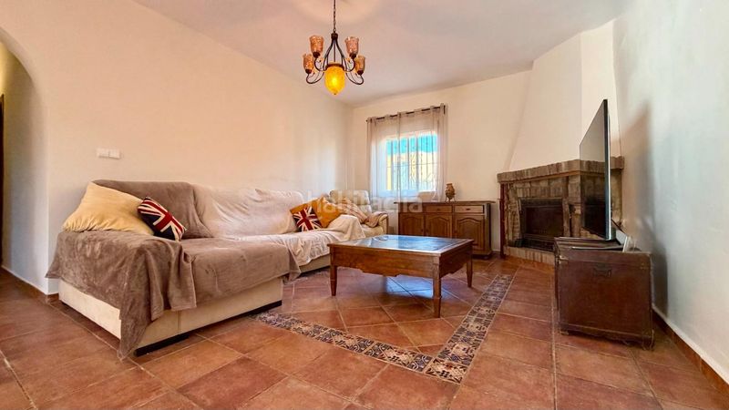 Foto e82ee15e-a484-4b1d-a85a-ddc009dd0254. Chalet maravilloso chalet en la línea de la concepción, ideal para familias en Línea de la Concepción (La)