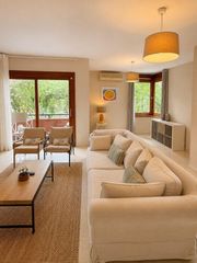 Flat in Casco Antiguo. Espectacular vivienda de 218 m2 con garaje y trastero