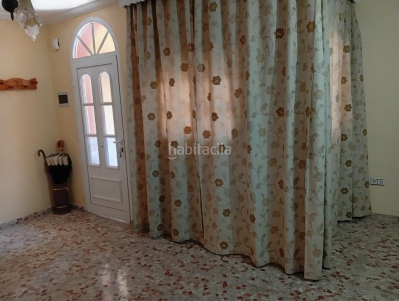 Foto 30f58f91-d580-45f8-9e0b-7fcc6c15ae7e. House with parking in El Rinconcillo Algeciras
