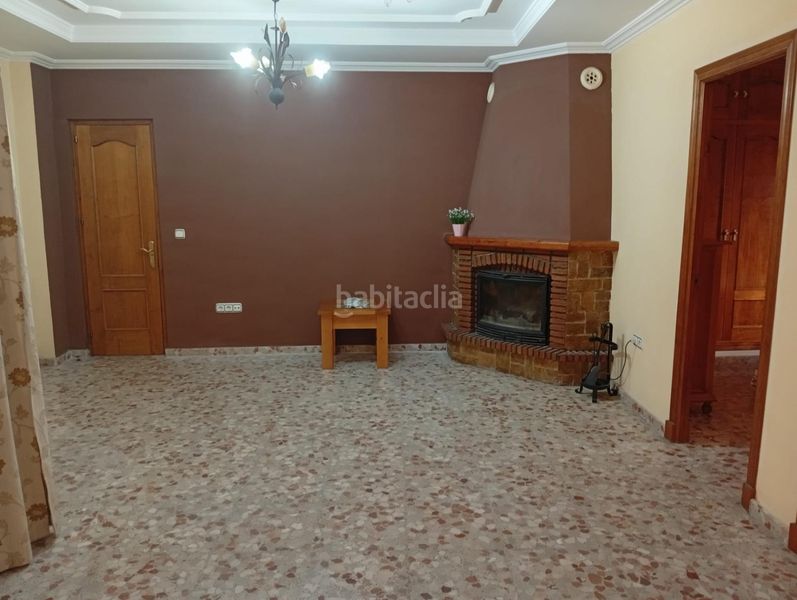 Foto cc4576e9-f5e6-4b0f-955a-f7c411fc7dba. House with parking in El Rinconcillo Algeciras