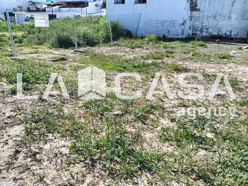 Foto cac2adef-3be5-4bea-b7c1-c9fe1e3bbf4e. Residential plot in Barrios (Los)