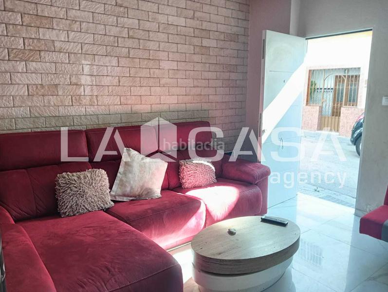 Foto 0d10a04a-1f86-42ef-b9c5-dfb9b5b8ba65. Casa a Bajadilla - Fuente Nueva Algeciras