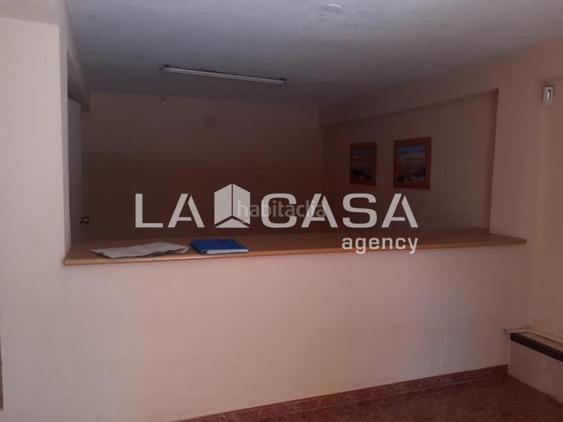 Foto 6210f247-b3f1-443b-bb84-9e897e0647f9. Local comercial en Los Pinos Algeciras