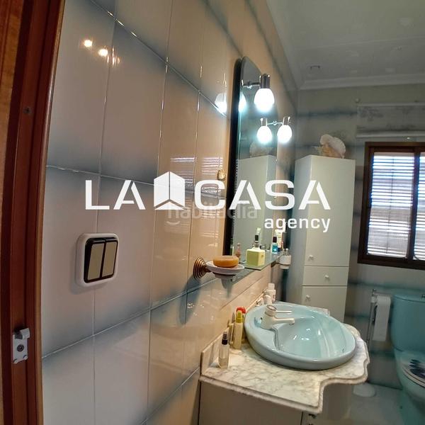 Foto 5ad26450-fb2d-412b-9b11-f2462ed3762c. Casa amb aparcament a El Rinconcillo Algeciras