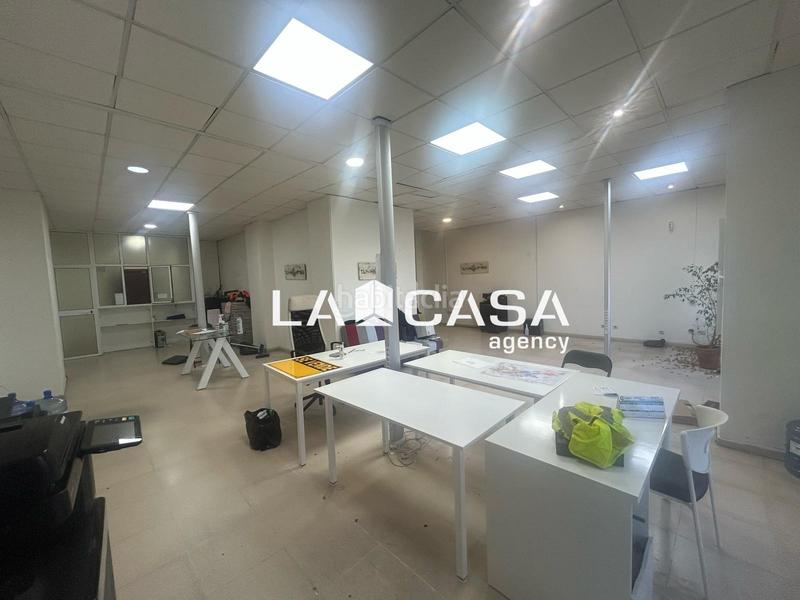 Foto 557b5239-5fb9-4a6c-8fd9-19fa613a1d4c. Office space in Casco Antiguo Algeciras