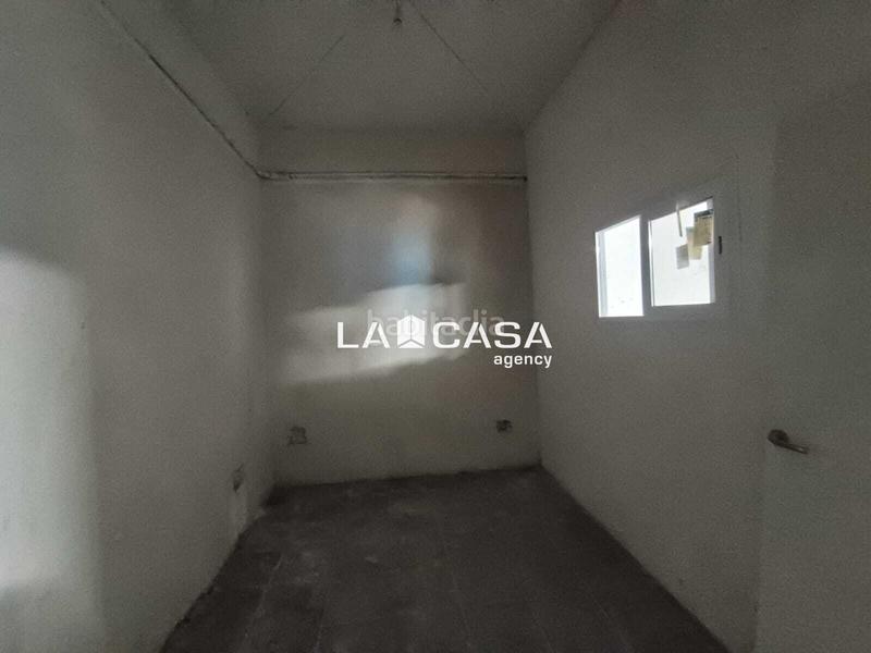 Foto 0e1d5457-bb1d-4254-9e57-d46cde0ccf4d. Local comercial a Bajadilla - Fuente Nueva Algeciras