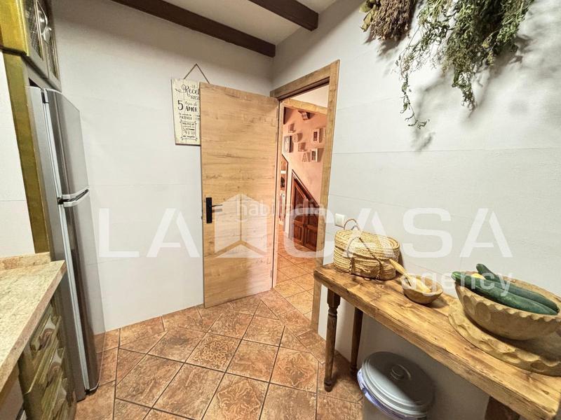 Foto 67ec81c5-9f9d-4e73-aa25-d520b43a2fcc. Semi detached house with parking in Barrios (Los)