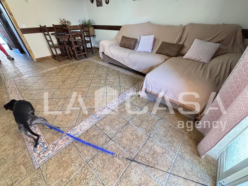 Foto 87a67545-f296-4e6d-b8d7-389d92056f7b. Semi detached house with parking in Barrios (Los)