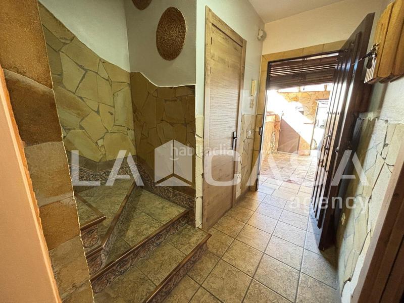 Foto 90bd9d9e-7060-440b-9abb-00b5ddede848. Semi detached house with parking in Barrios (Los)
