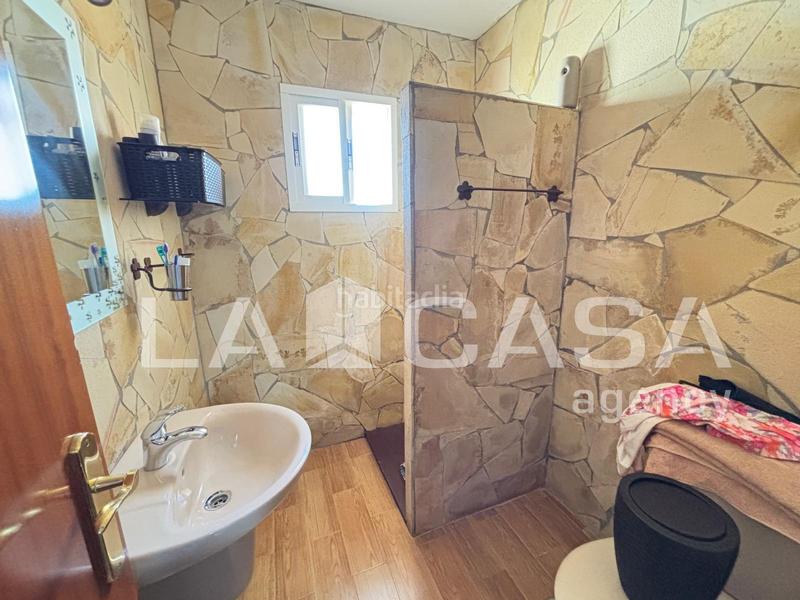 Foto f5f0324f-0d38-4c8b-813f-9a3fc7f0bde9. Semi detached house with parking in Barrios (Los)