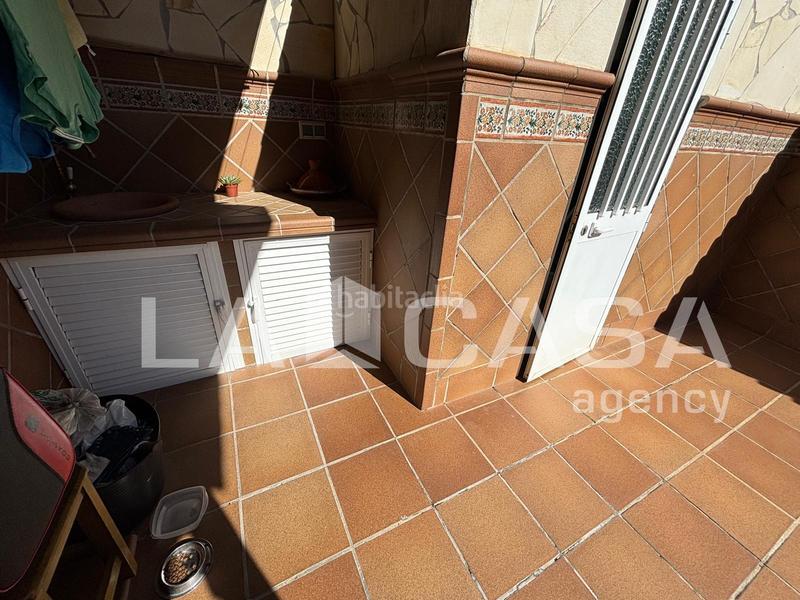 Foto f899fb94-ab7f-4ed9-b8b9-6a61c893cc8d. Semi detached house with parking in Barrios (Los)
